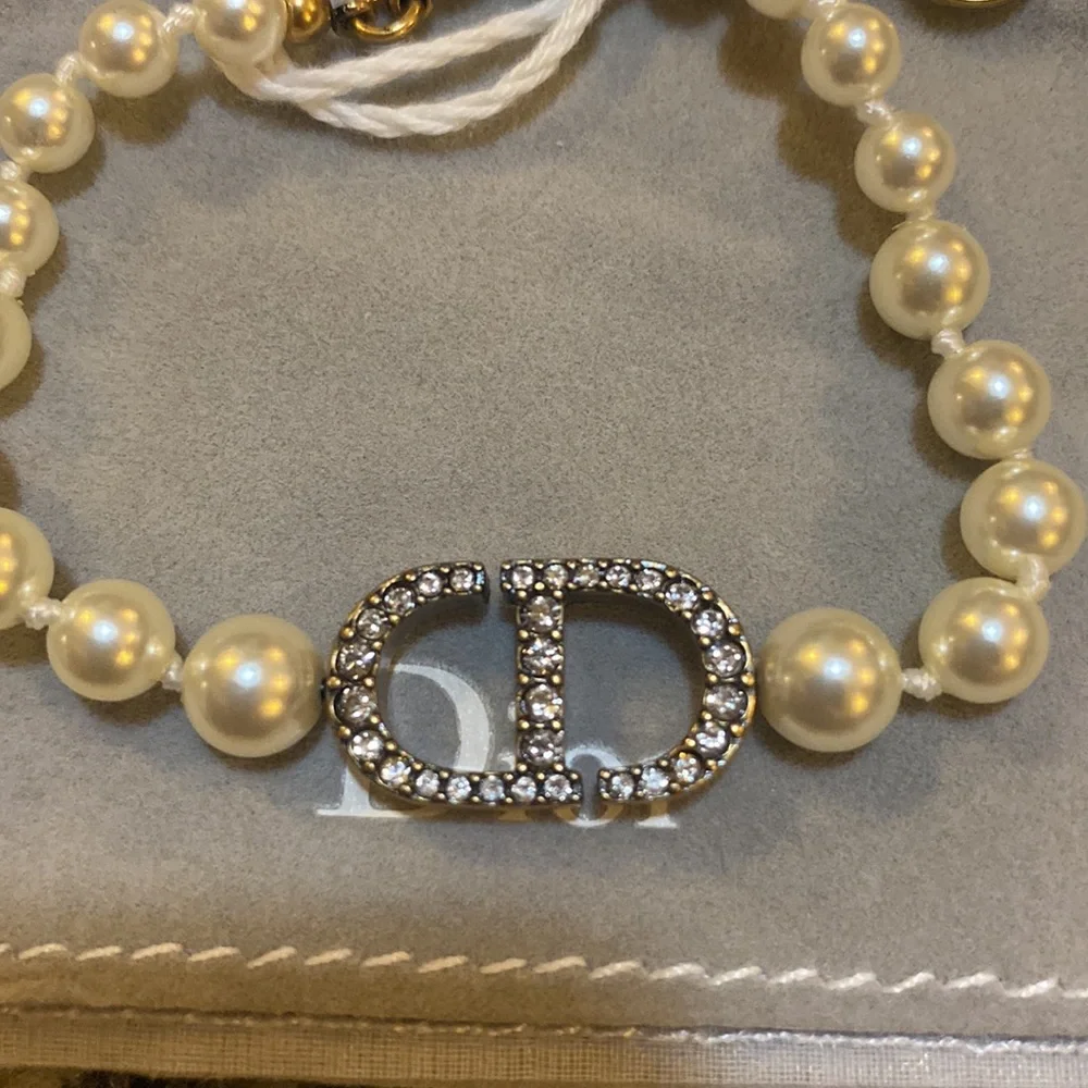 Dior 30 Montaigne Bracelet - Picture 5 of 6